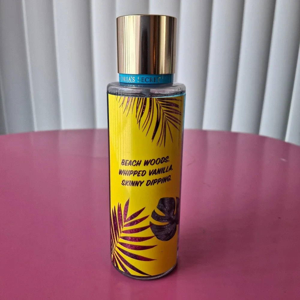 Victoria's Secret ISLAND FLING Fragrance Mist 8.4 oz Tropical Whipped Vanilla